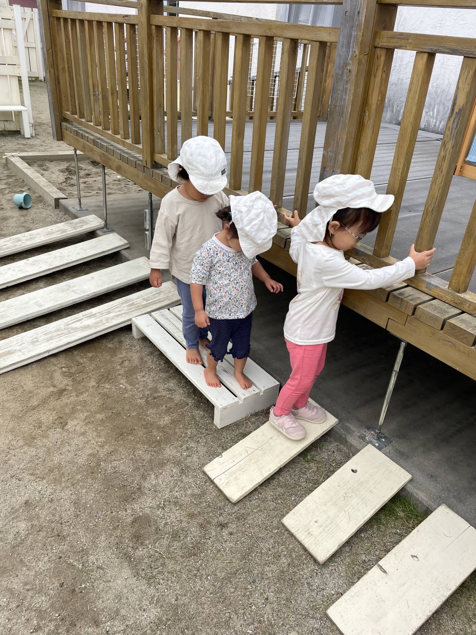 橋を渡ります😊