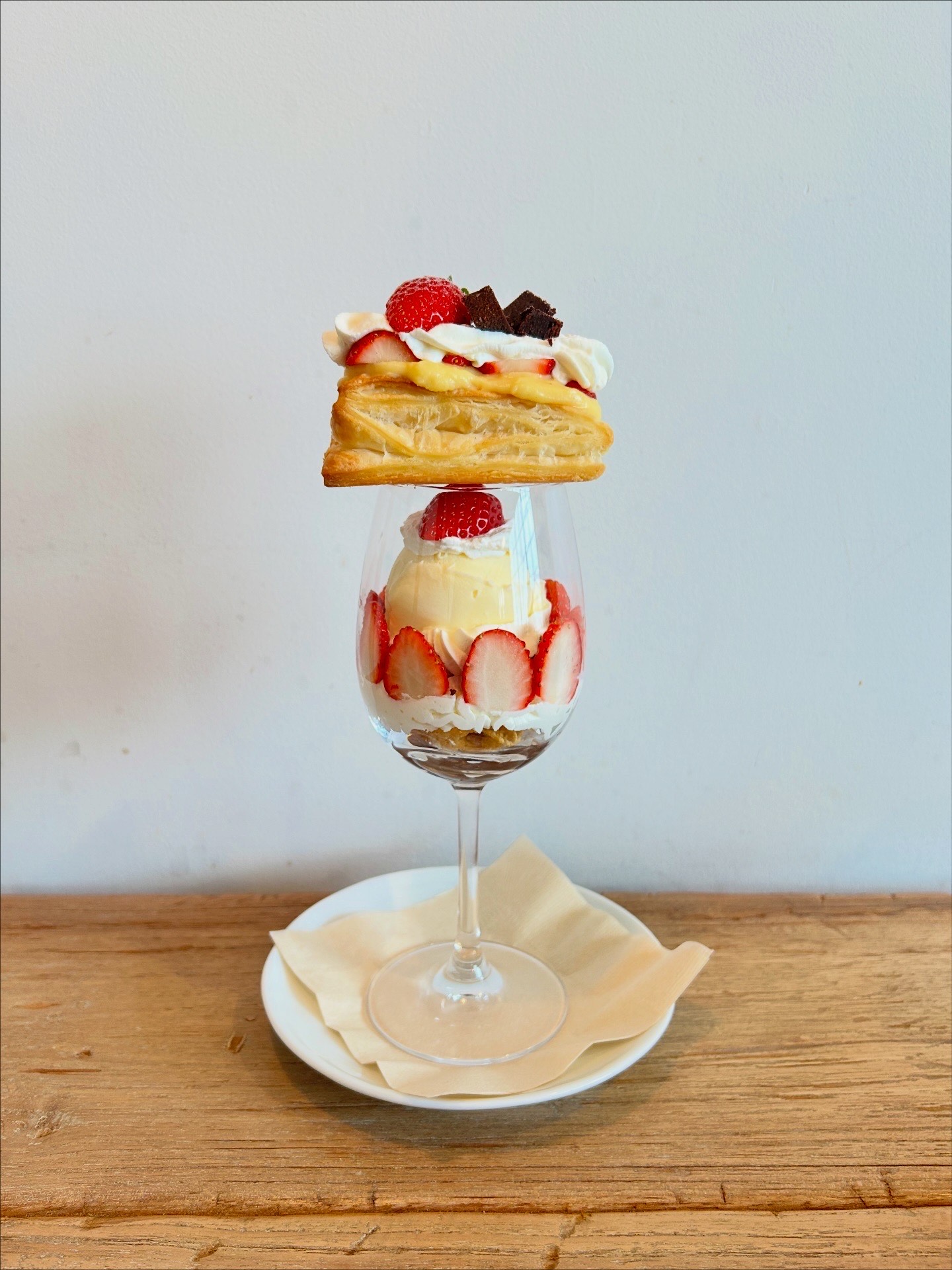 いちごとガトーショコラのグラスパフェ🍓